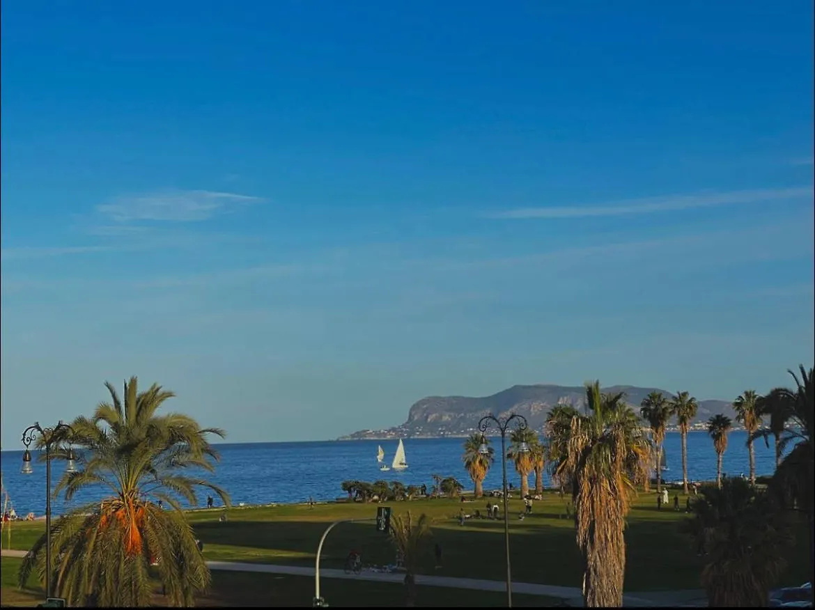 Apartment Ausa 20 - Tra Storia E Mare Palermo